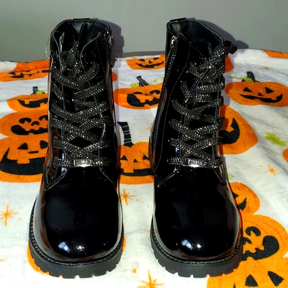 Tahari Brand New, never worn combat boots big girl size 4